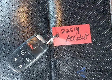 2019 Jeep Grand Cherokee Limited 4X4 from USA, damaged, VIN 1C4RJFBGXKC749410